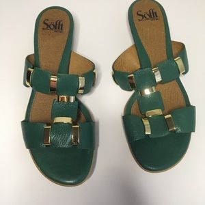 Size 9m Sofft sandals. Never Worn.